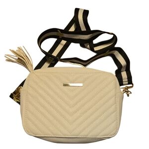 Unbranded Purse Womens Small Cream Chevron Quilted Bee‎ Guitar Strap Crossbody